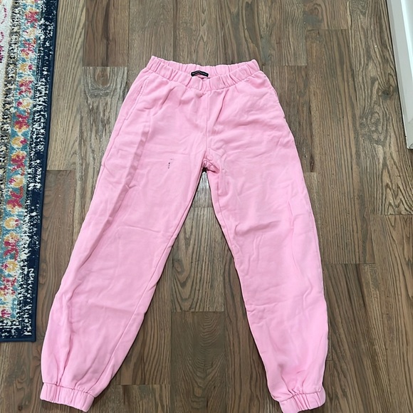 Brandy Melville Pants - Brandy Melville Pink Rosa sweatpants